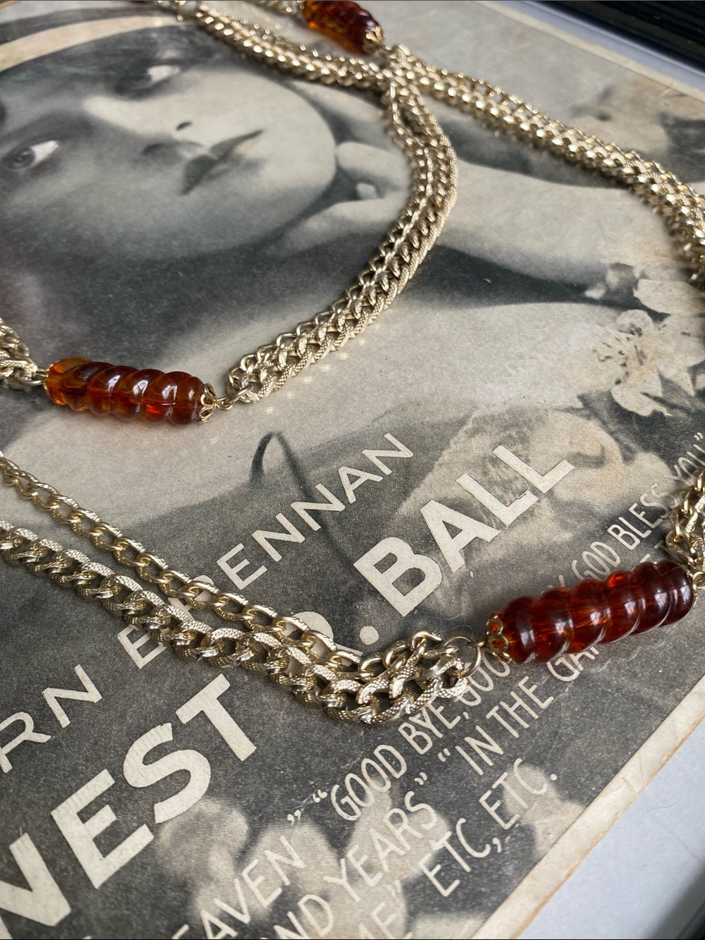 1960’s Sarah Coventry Lightweight Necklace with Rootbeer Lucite Beads.